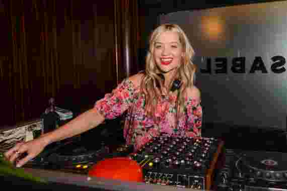 This is how much Laura Whitmore is getting paid for hosting Love Island