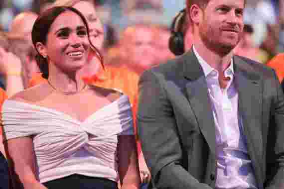 Meghan Markle and Harry to accept prestigious award for 'heroic stance'
