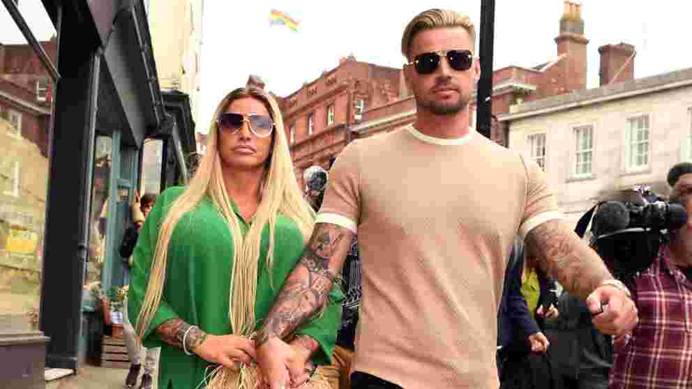 Katie Price: Model reportedly back with ex-fiancé Carl Woods