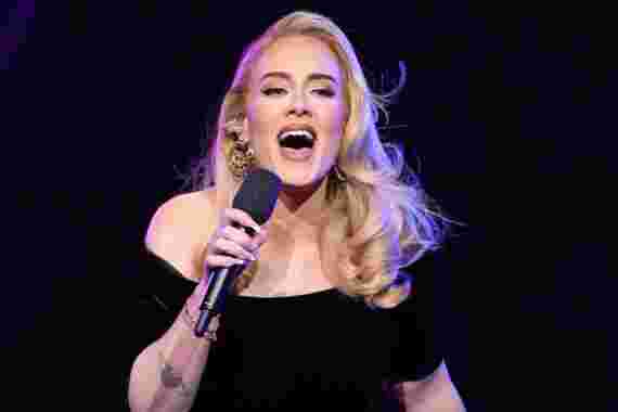 Adele: Who is the singer's boyfriend and what does he do?