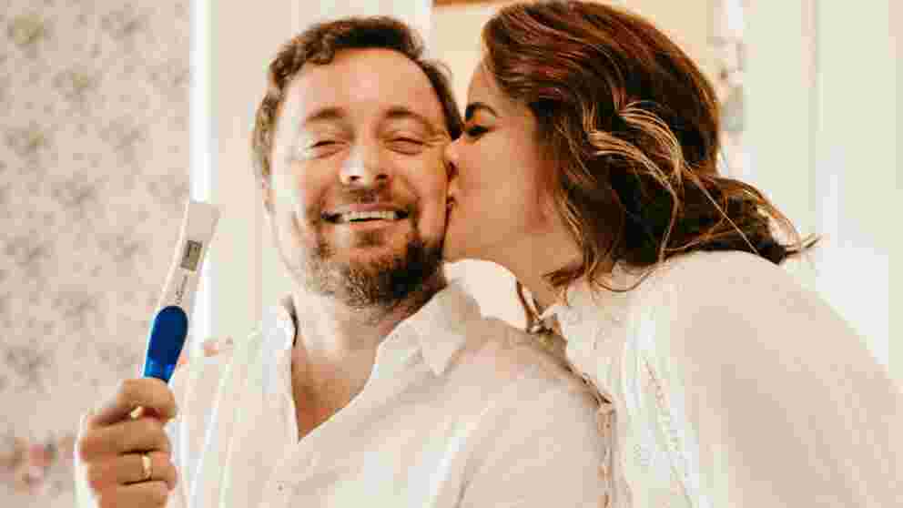 This trans man is in the spotlight for being pregnant, here's what he has to say 