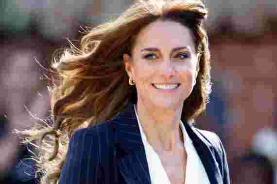 Princess Kate's injury still hasn't healed as she's spotted with bandage yet again