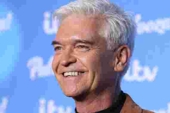 This Morning plunged into awkward moment as Phillip Schofield's name came up during show
