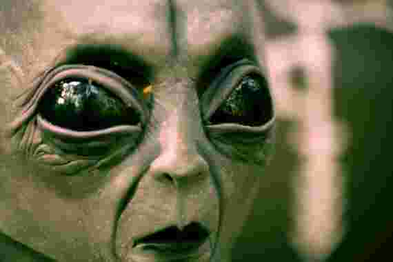 Are extra terrestrials watching us? An unprecedented report about UFO’s